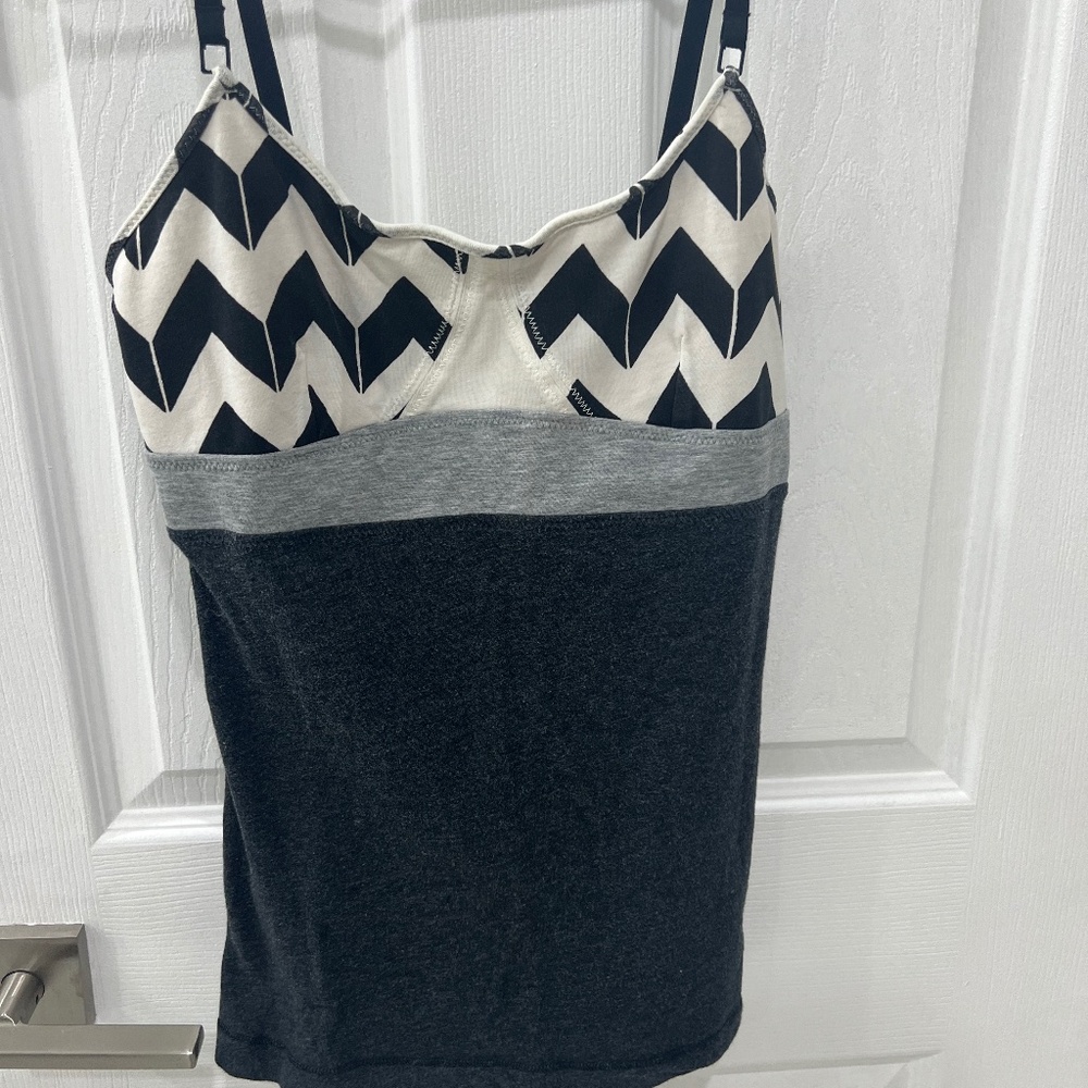 Lululemon Chevron Tank Size 6